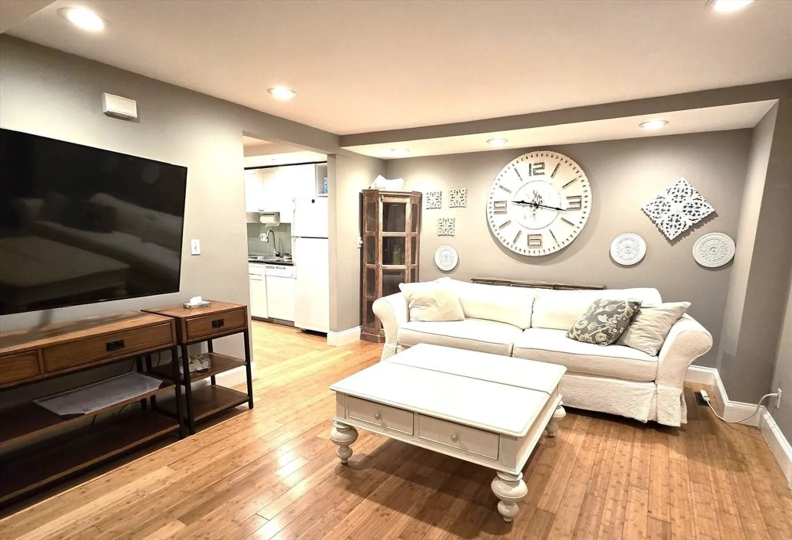 233 Market St  #1 Photo 11