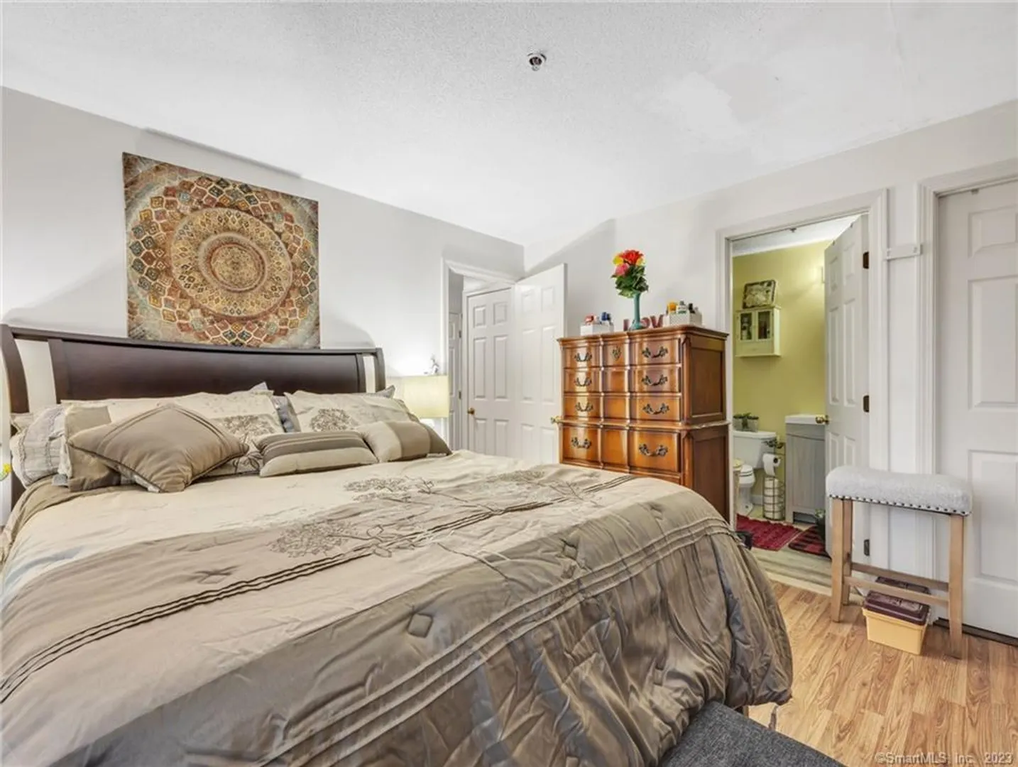 213 Franklin Avenue  #405 Photo 27