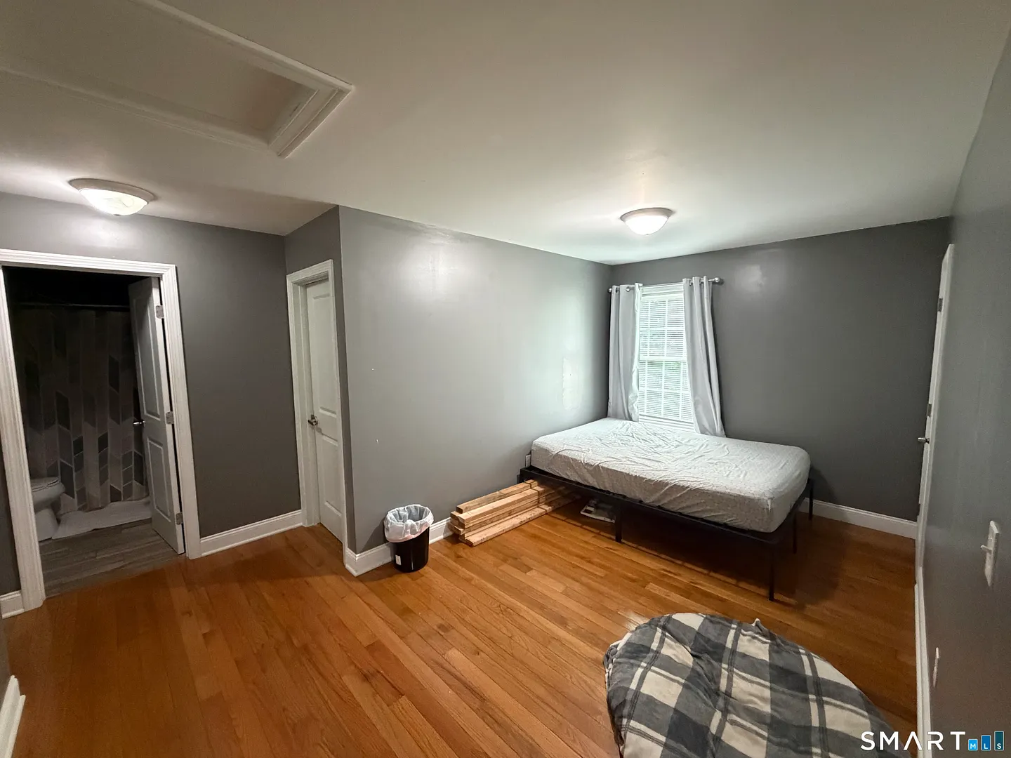 66-68 Golden Hill Street Photo 9