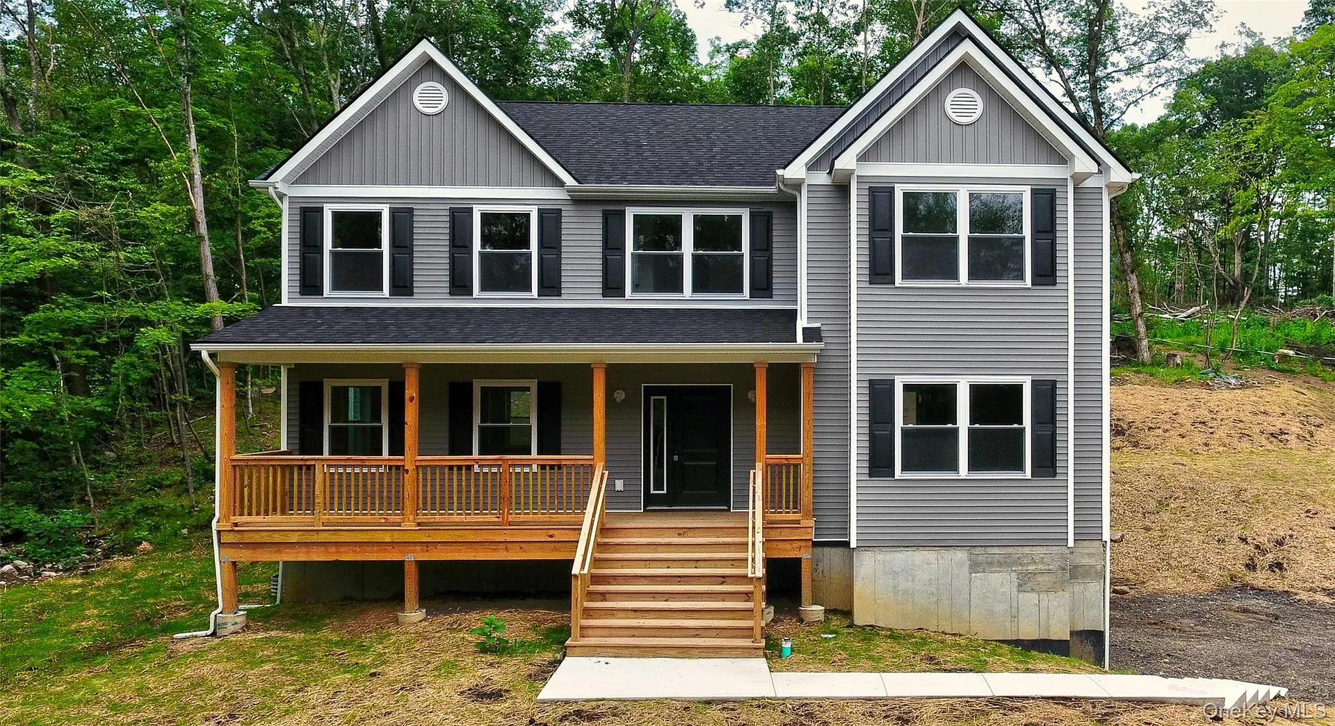 25 Tamarack Drive Photo 3
