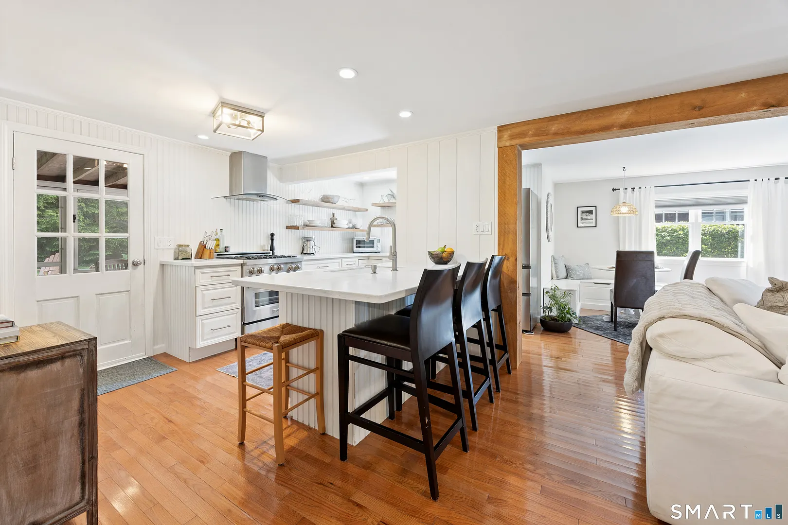 18 Willow Lane Photo 8