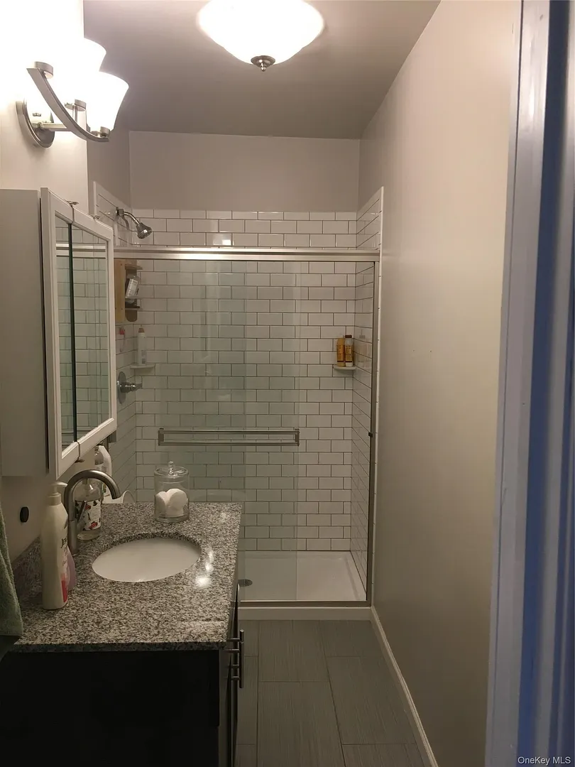 666 Broadway Photo 48