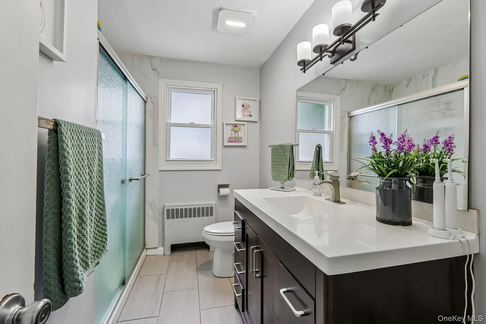 583 Bellevue Avenue N Photo 31
