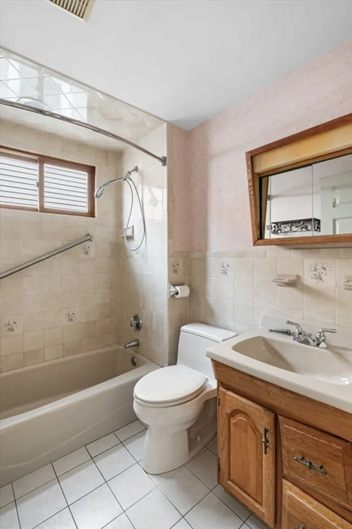29 Fenwick St Photo 33
