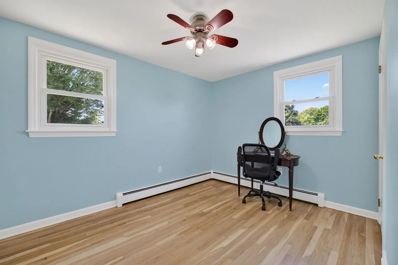 8 Pleasant Street Photo 20