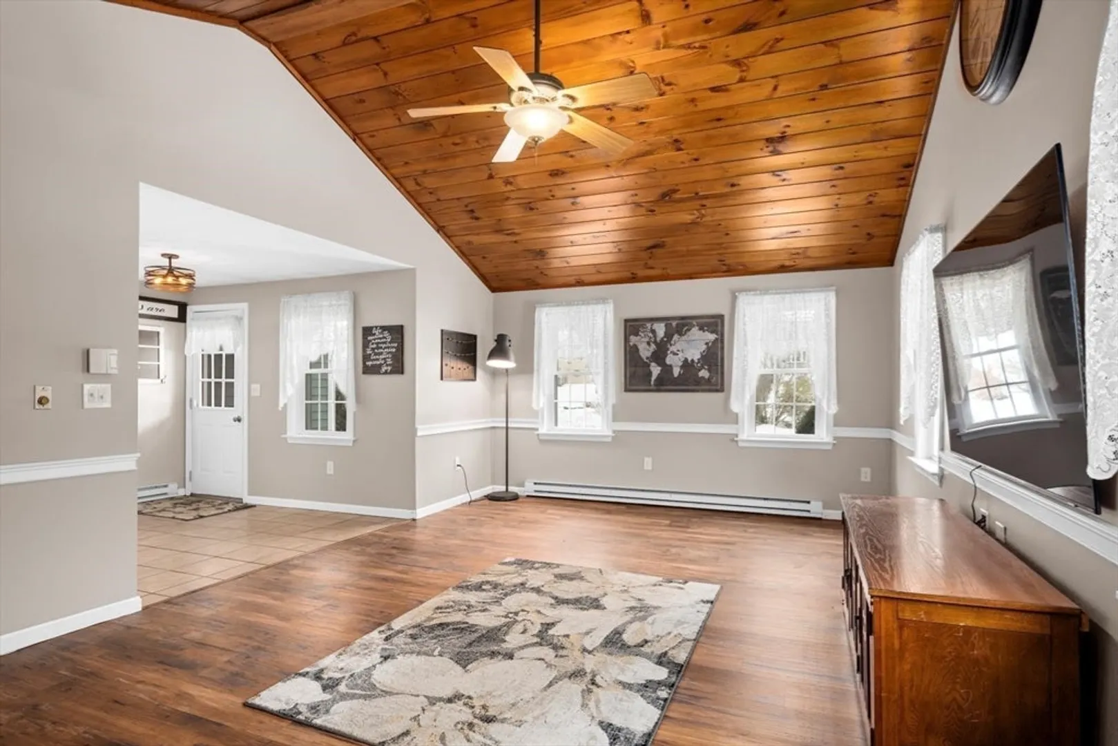 6 Guenther Drive Photo 28
