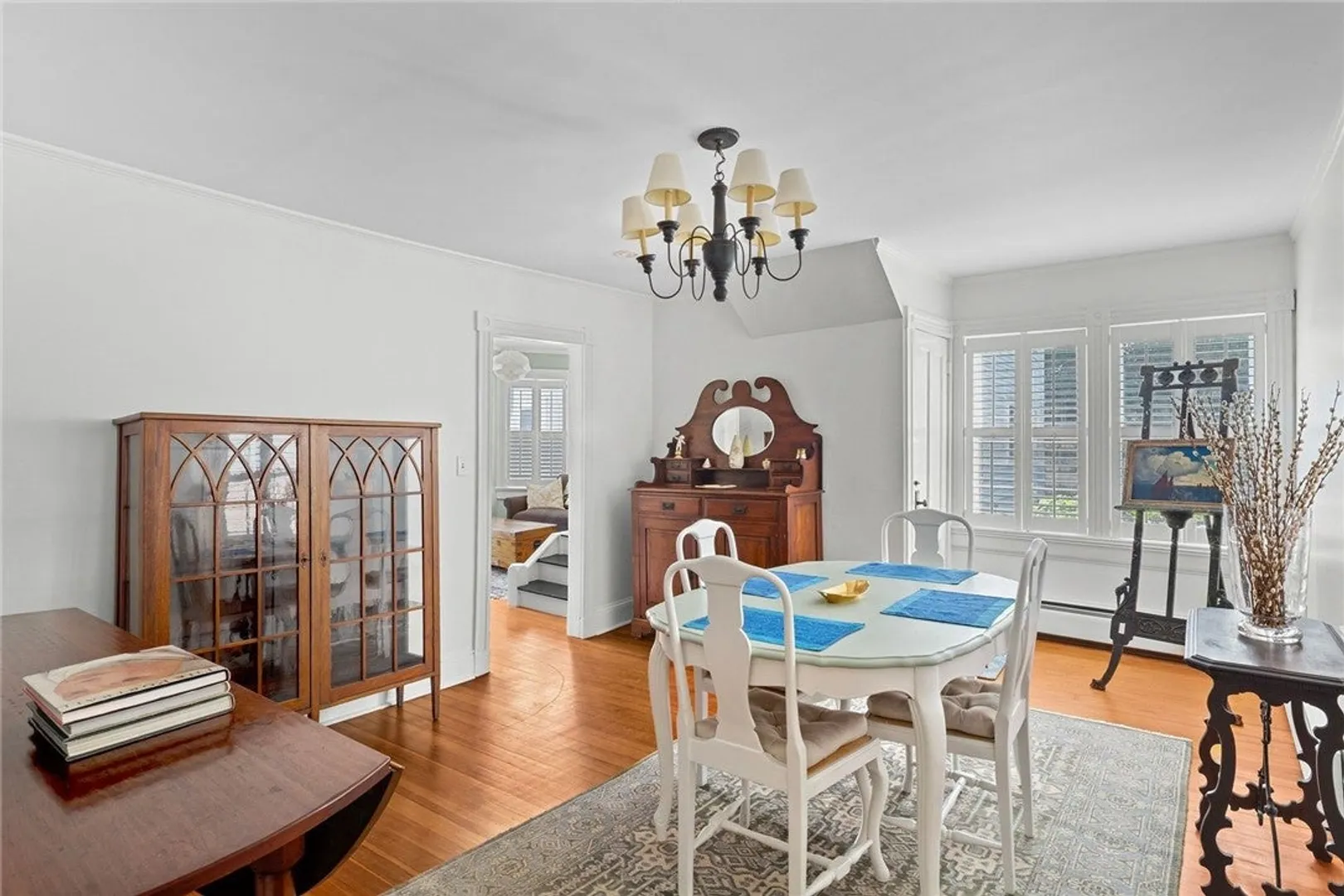 8 Sanford Street Photo 7