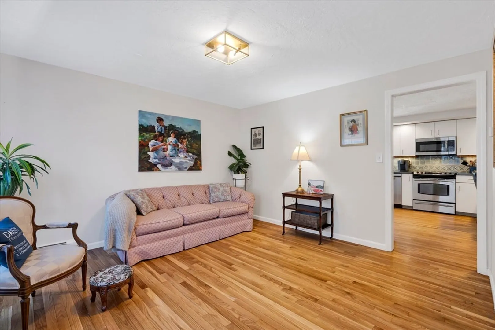 2 Woodpark Circle Photo 2