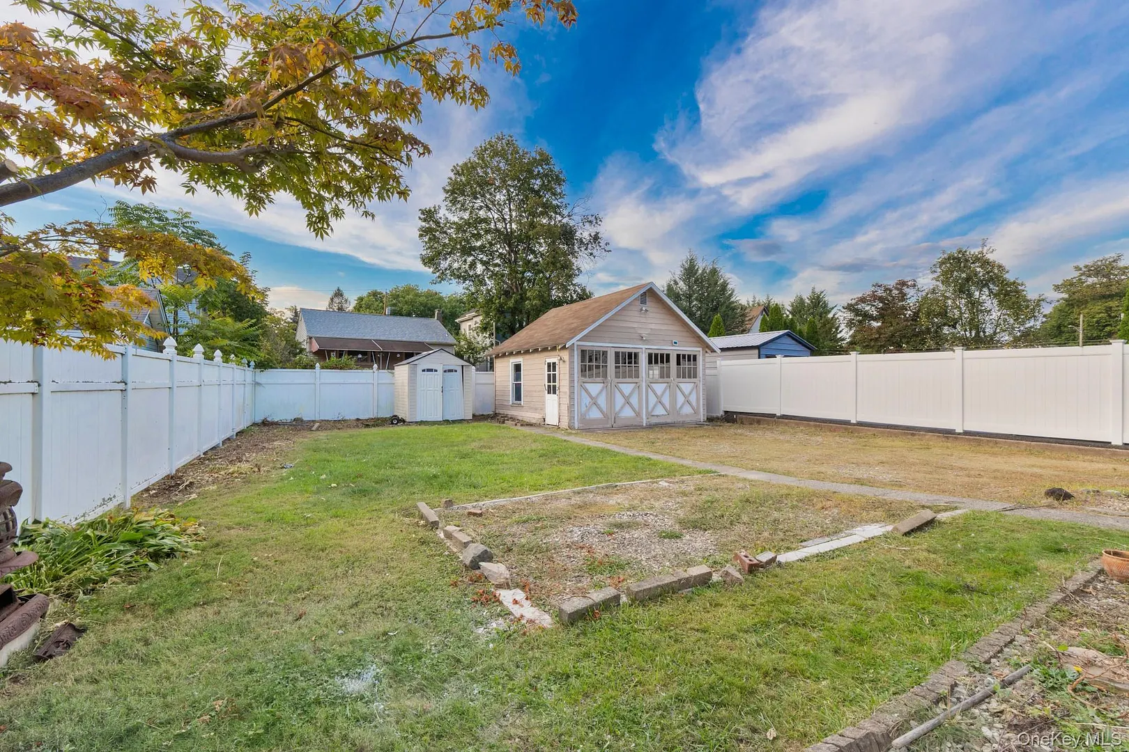 16 Oak Terrace Photo 24