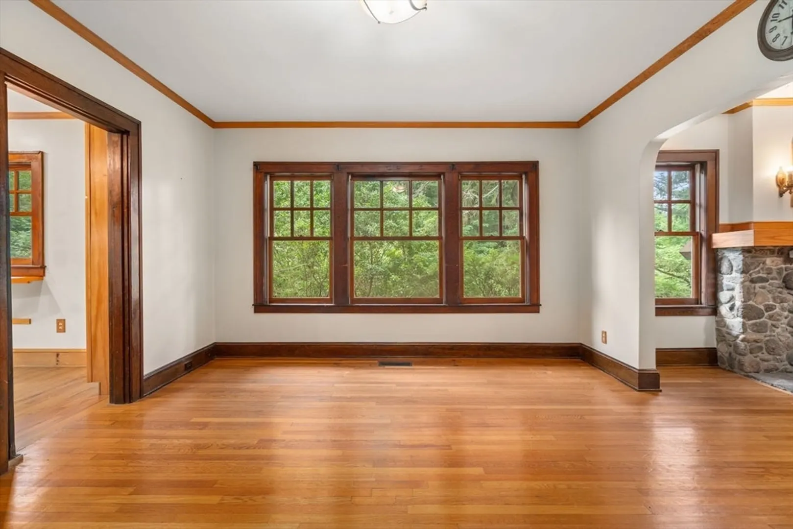42 Harris St Photo 11