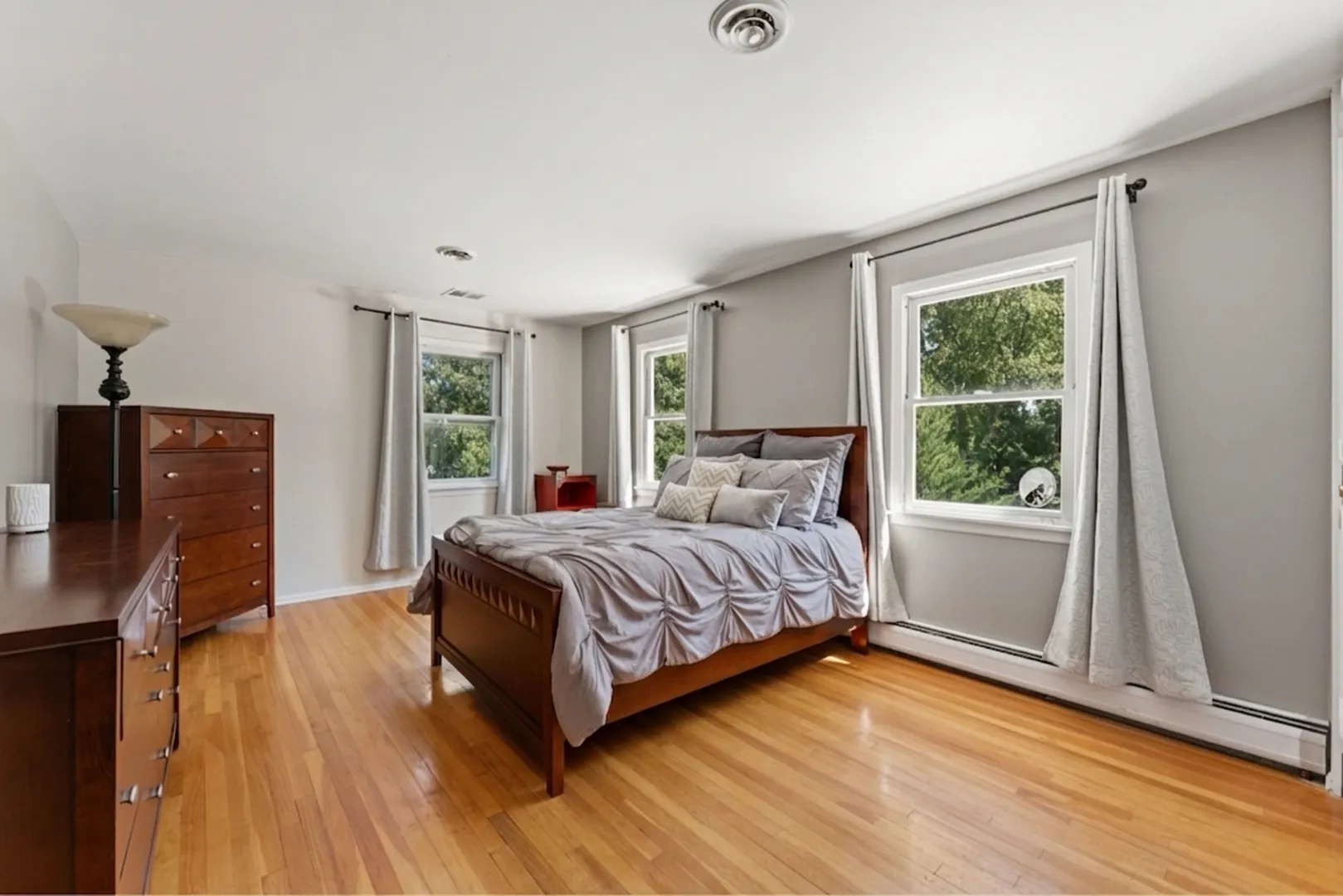 3 Tor Terrace Photo 28