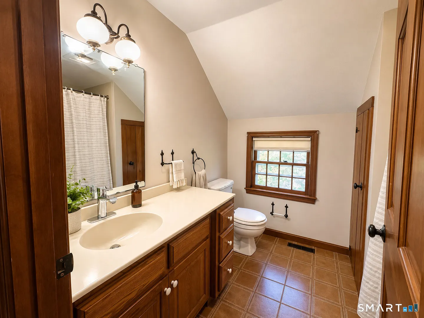 9 Bobolink Lane Photo 9