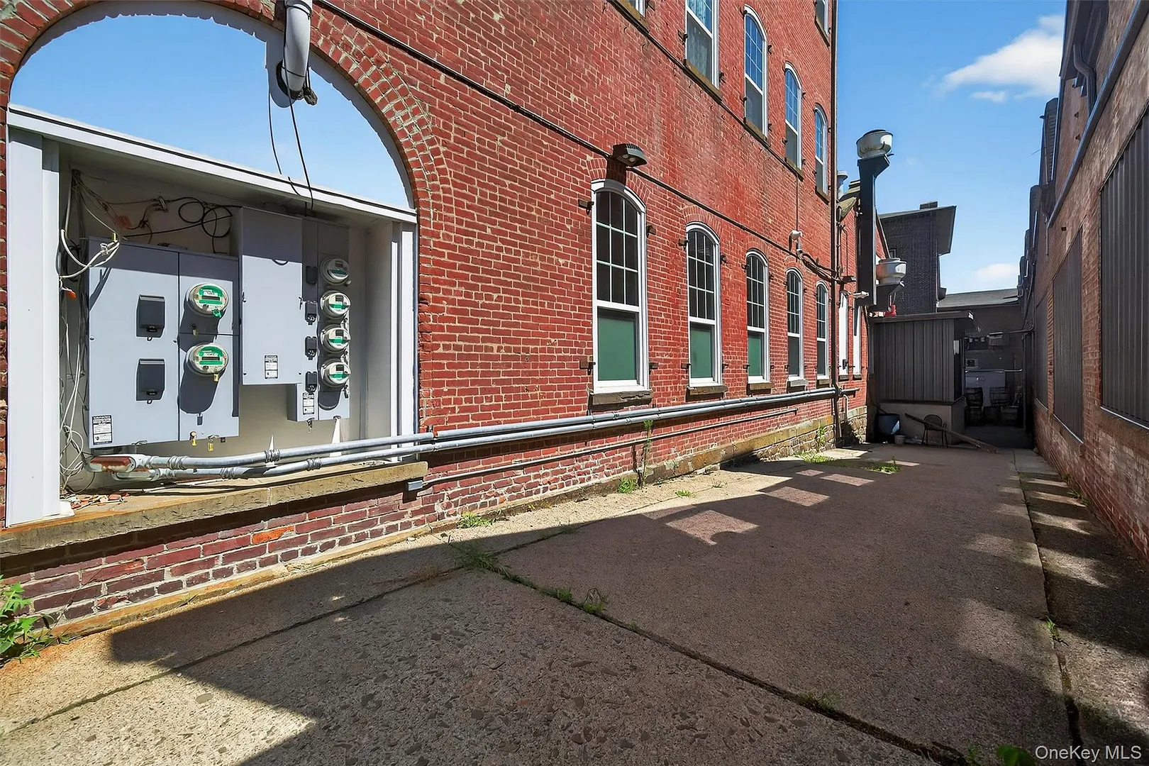 22 Cottage Street Photo 4