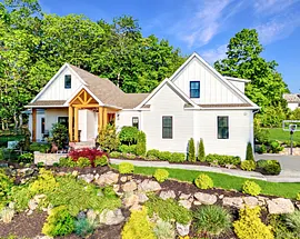 40 Hamilton Drive