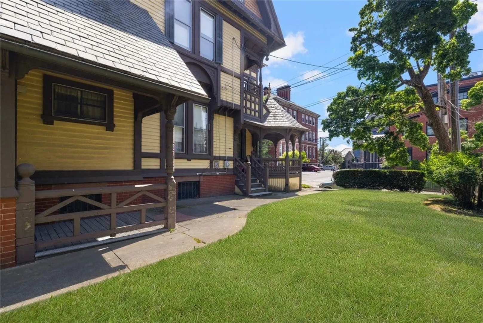 20 Bainbridge Avenue Photo 45