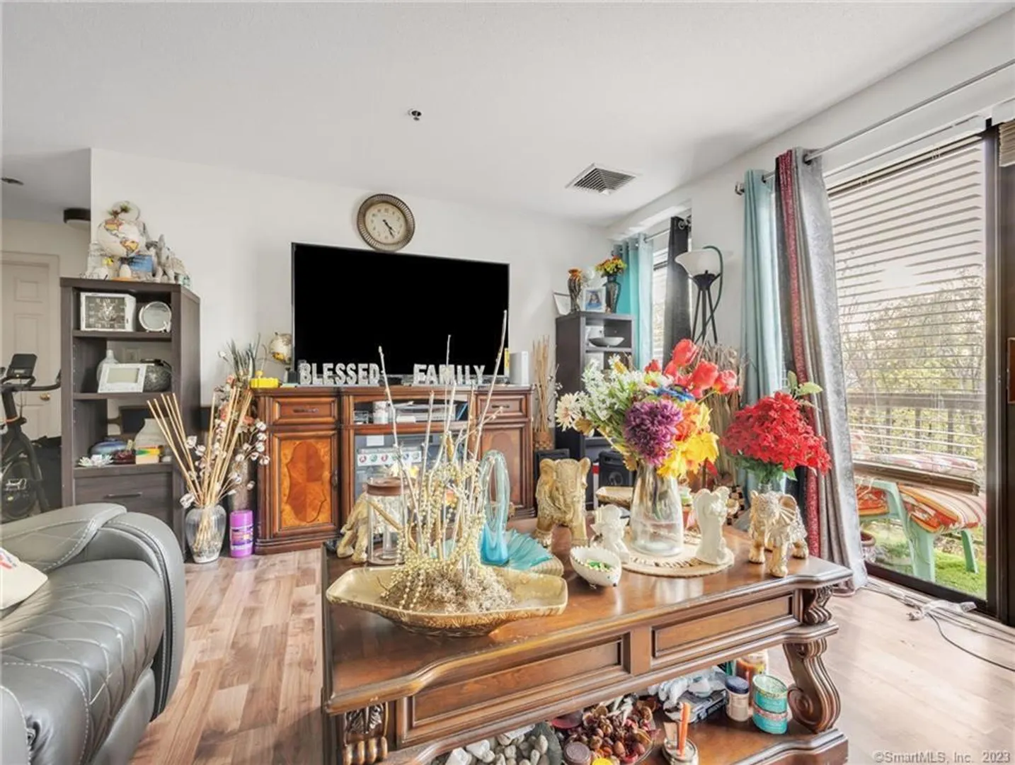 213 Franklin Avenue  #405 Photo 10