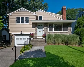 71 Ewart Street