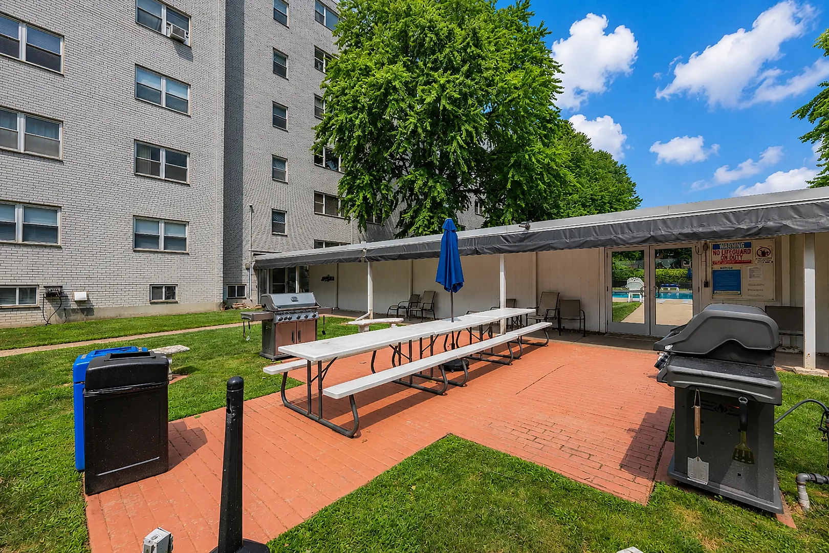 893 Farmington Avenue  #1C Photo 18