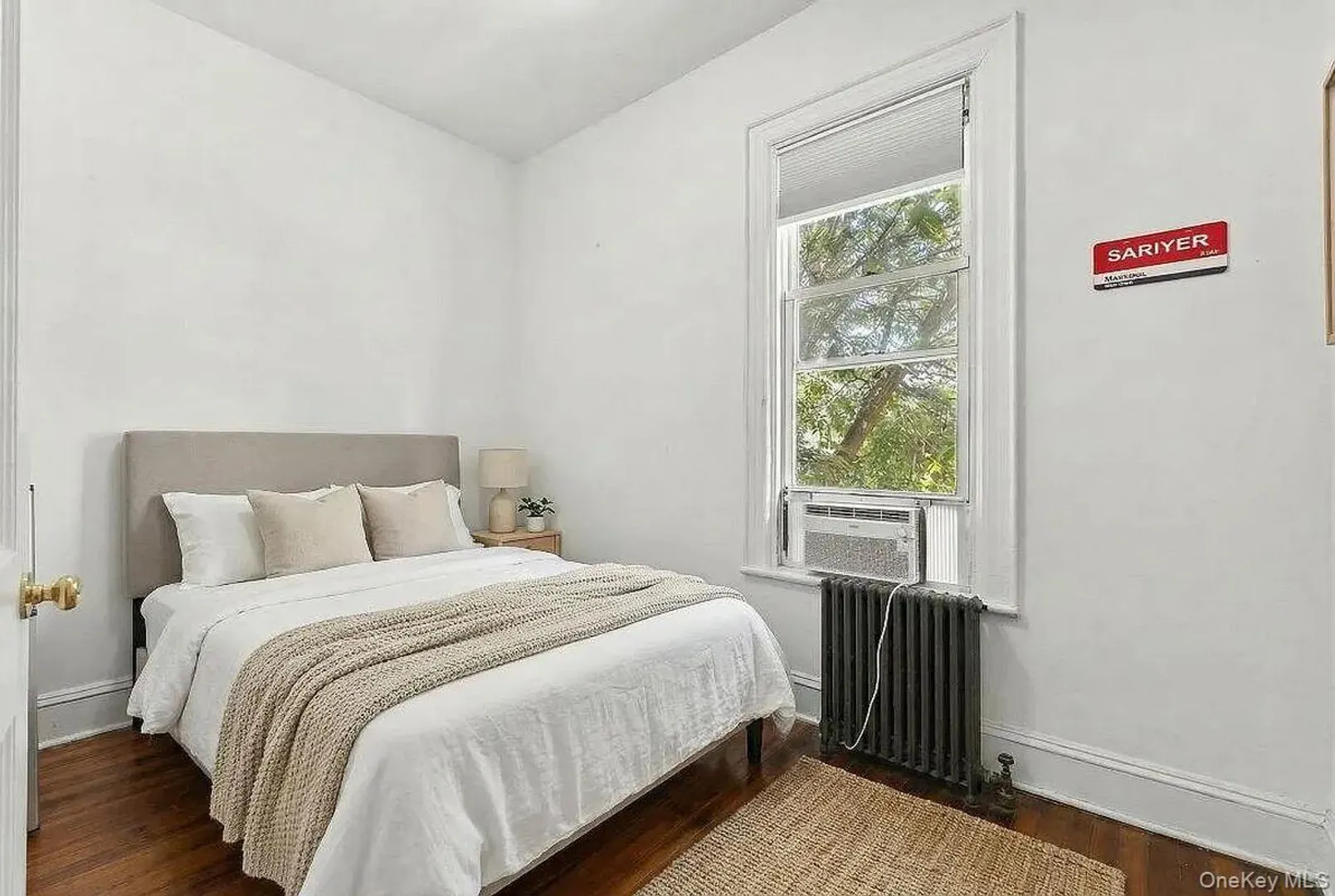 2459 Hoffman Street Photo 18