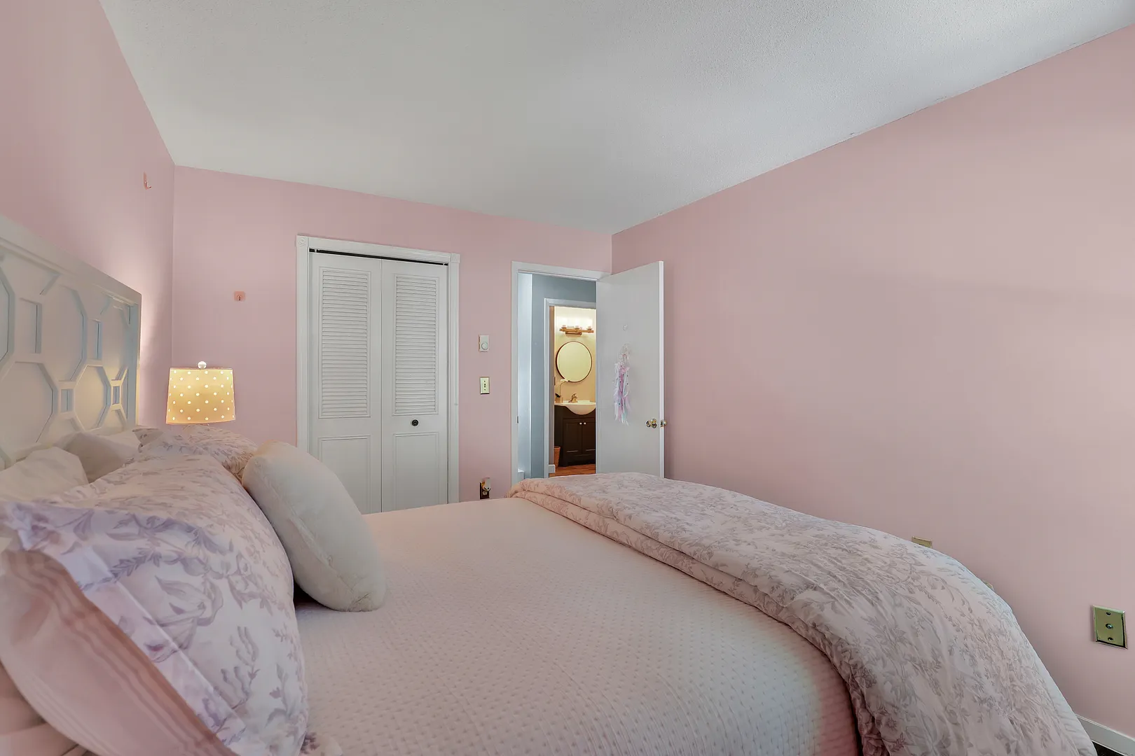 4 Wellington Drive #4 Photo 17