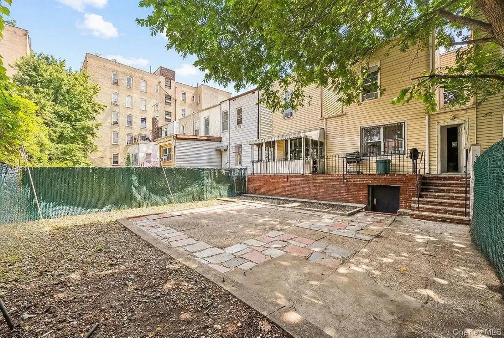 2459 Hoffman Street Photo 20