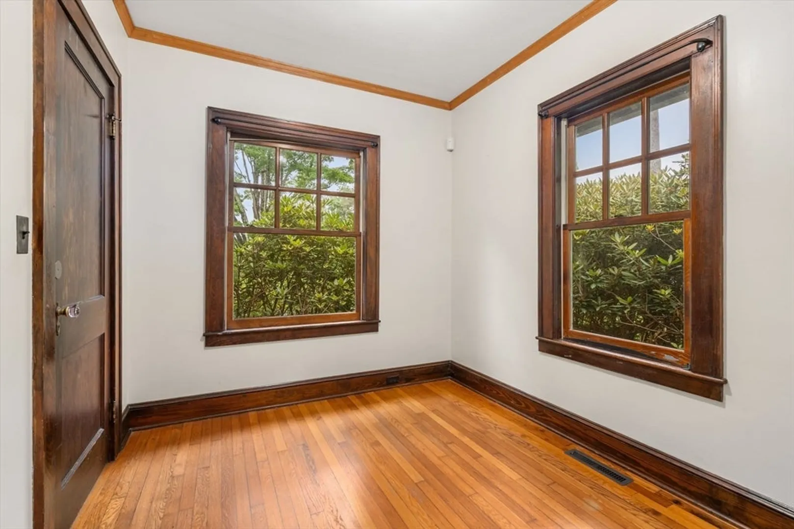 42 Harris St Photo 9