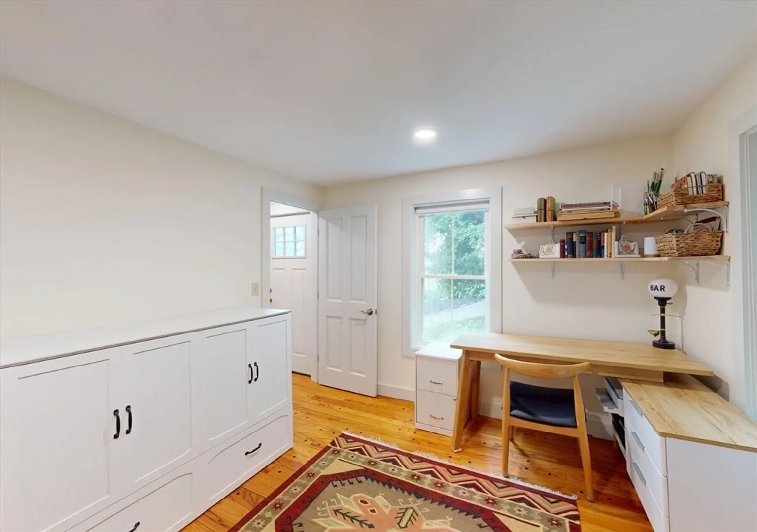 44 Green St Photo 17