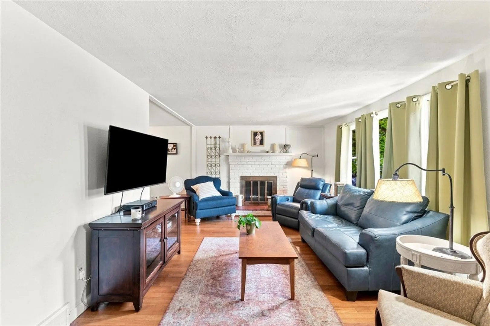 181 Brookside Drive Photo 4