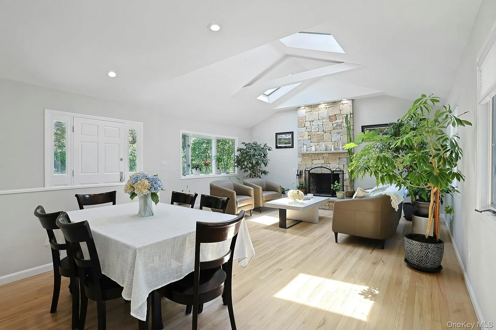 20 Robbins Road Photo 9