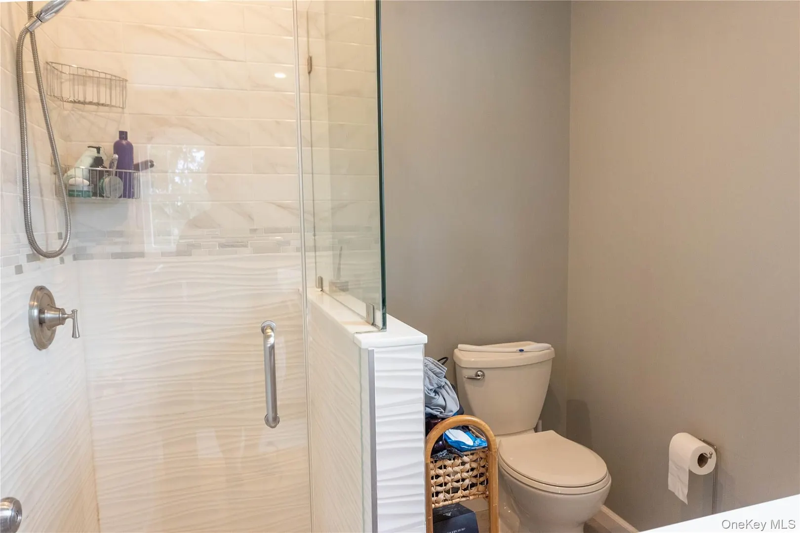 210 Abbott Avenue Photo 11