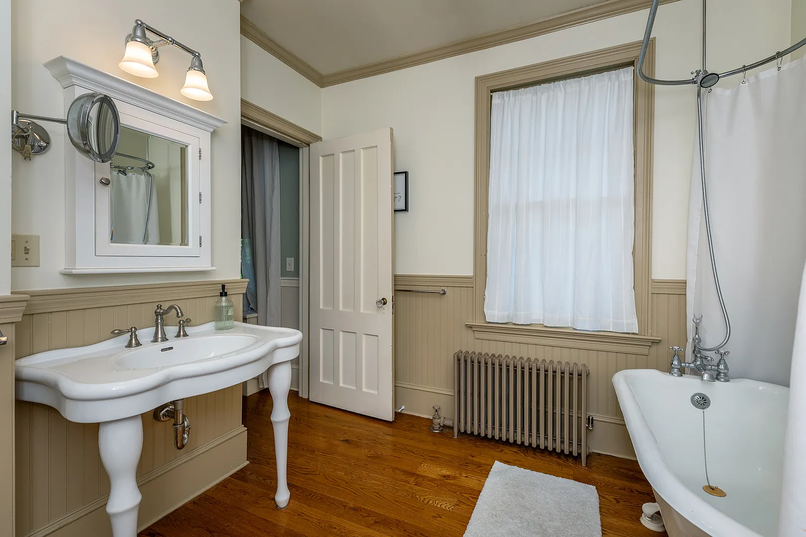 11 Pleasant Street Photo 23