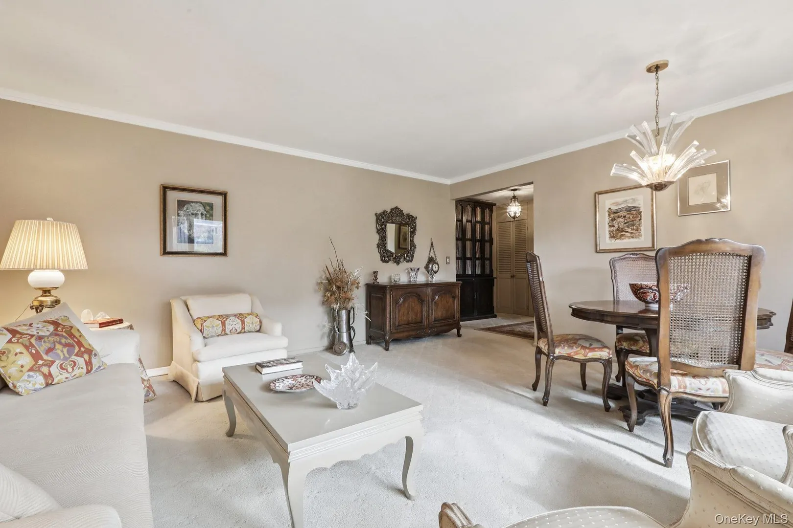 40 Lawrence Drive  #A Photo 5