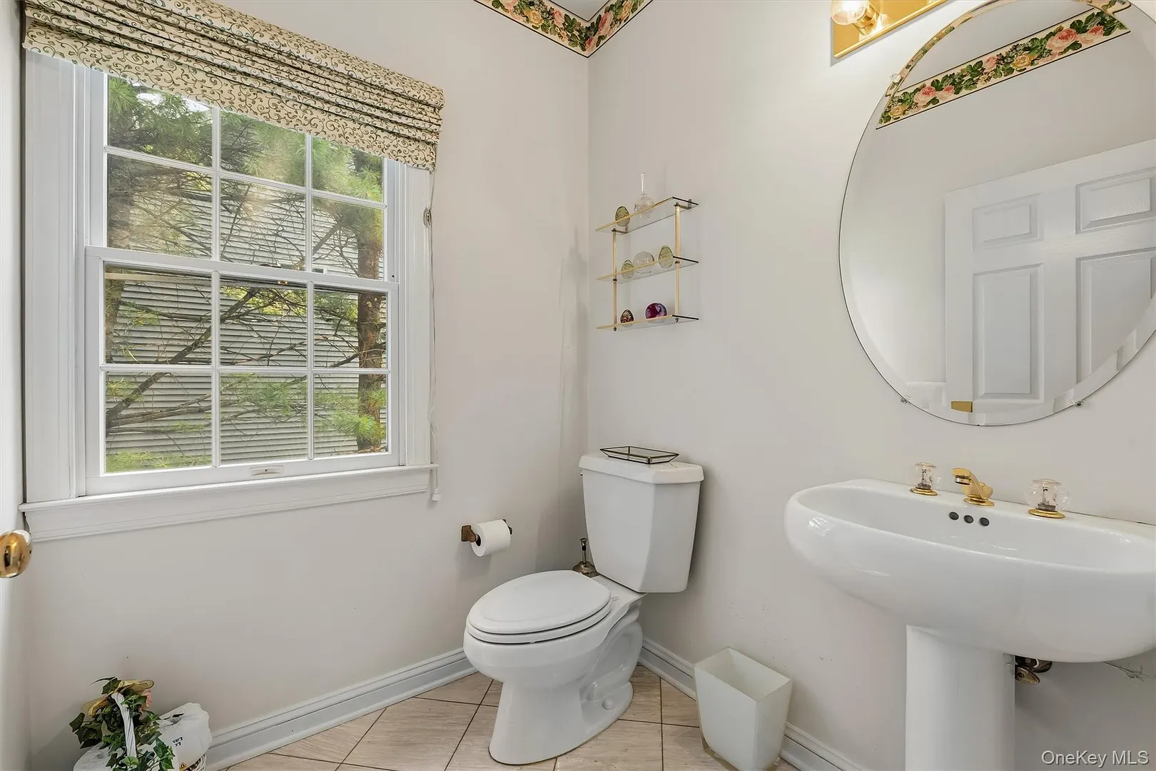 143 Euclid Avenue Photo 11