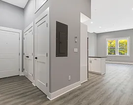 47 Beekman Avenue  #32
