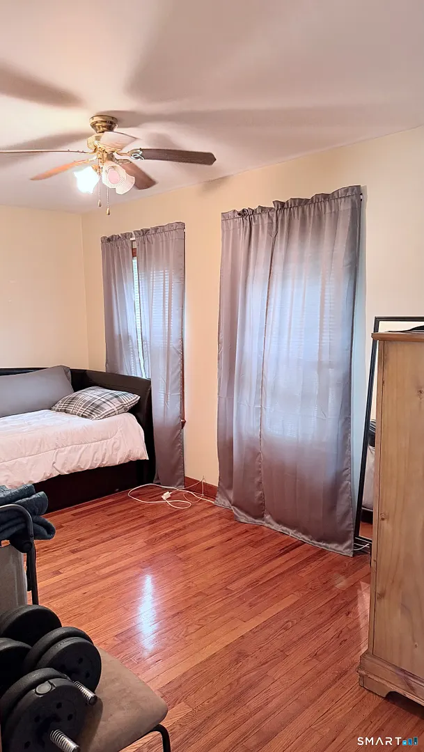 49 Chappell Street Photo 8