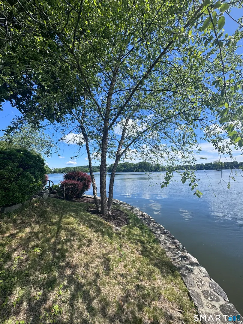 1 Oak Drive Photo 11