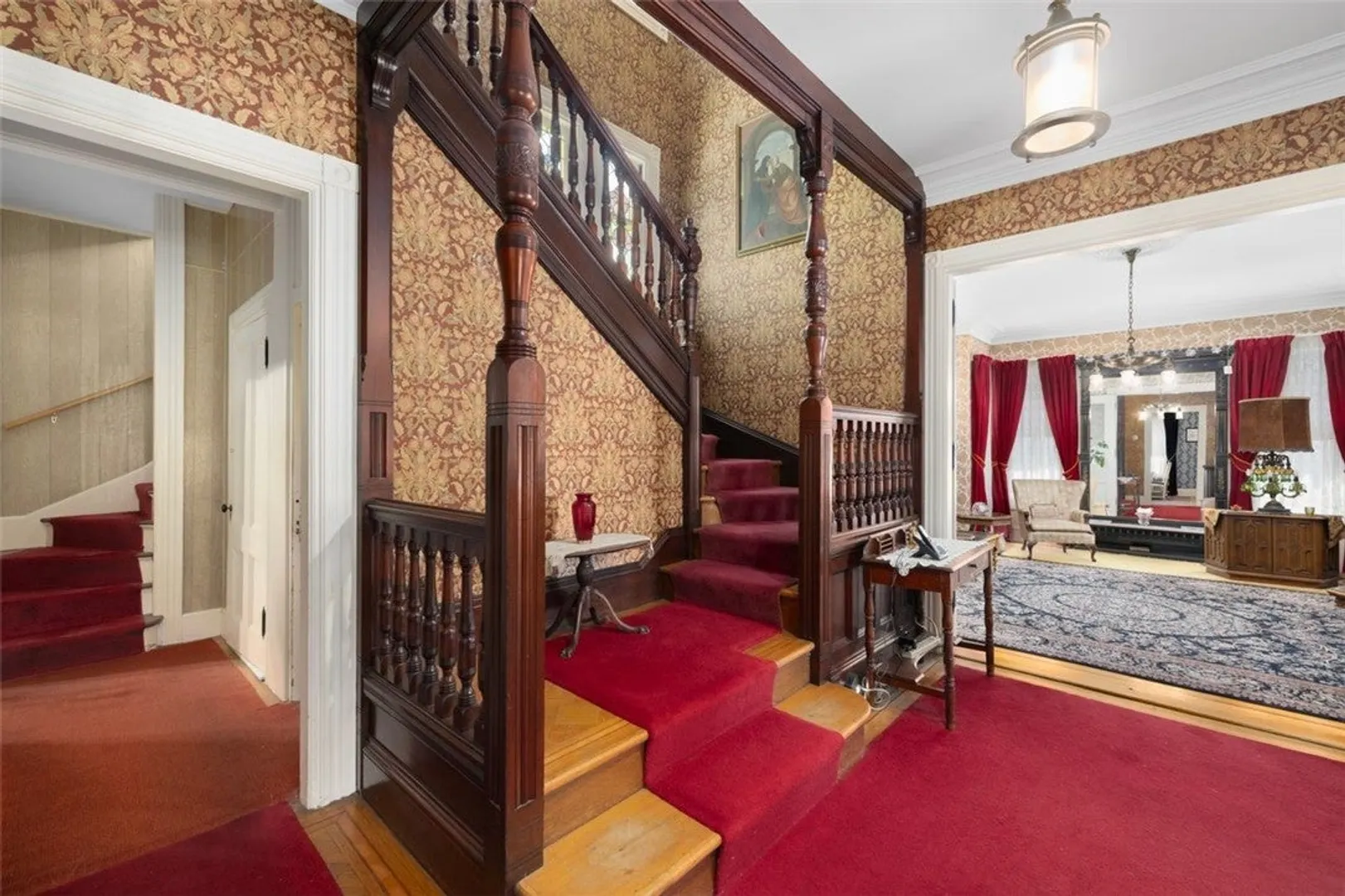 20 Bainbridge Avenue Photo 9