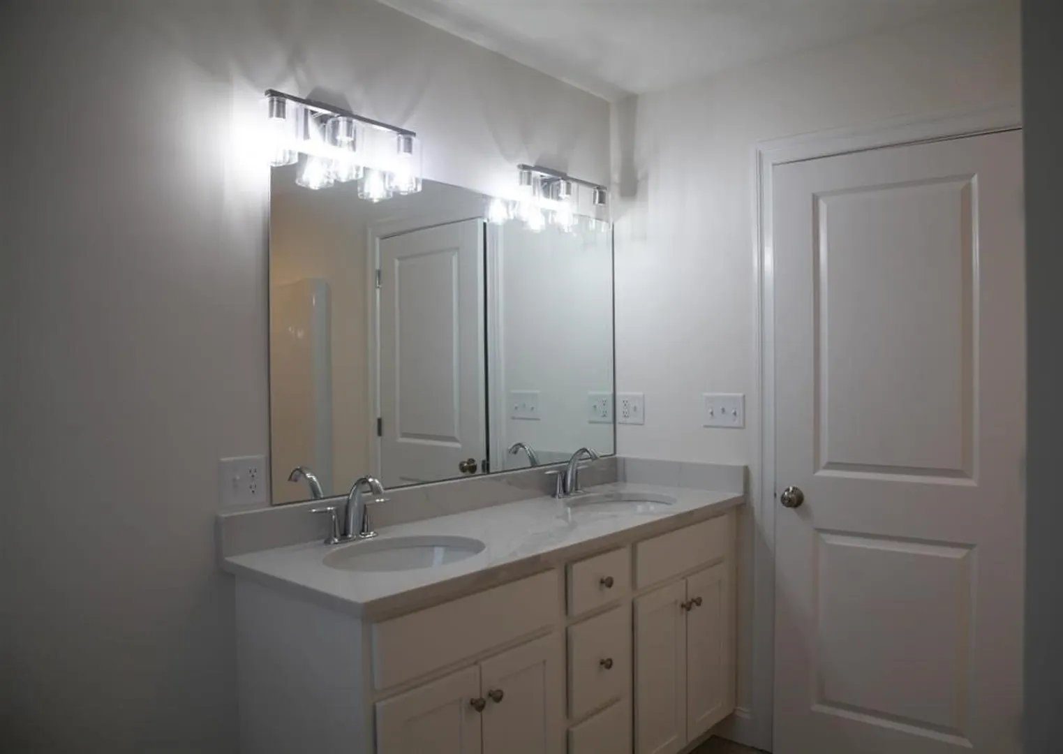 12 Valley Lane Photo 13