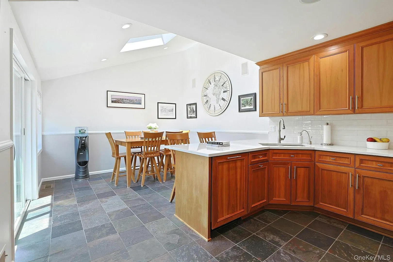 20 Robbins Road Photo 13