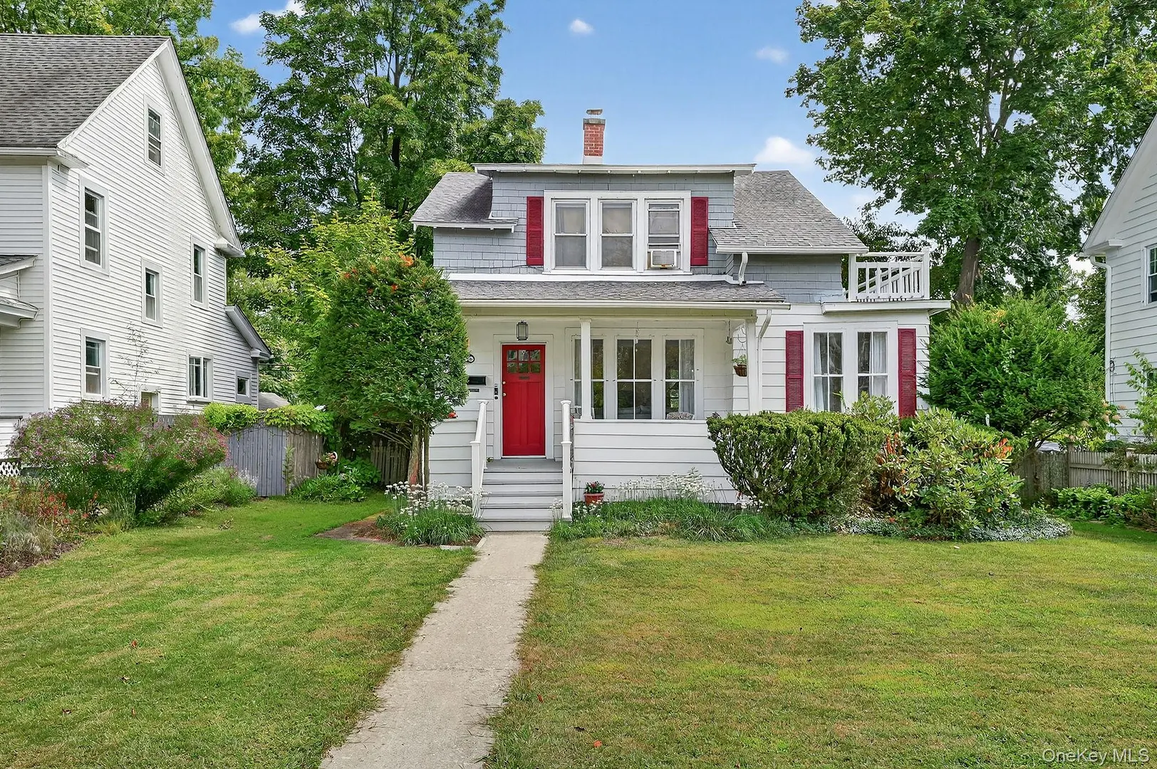 176 S Grand Avenue Photo 1