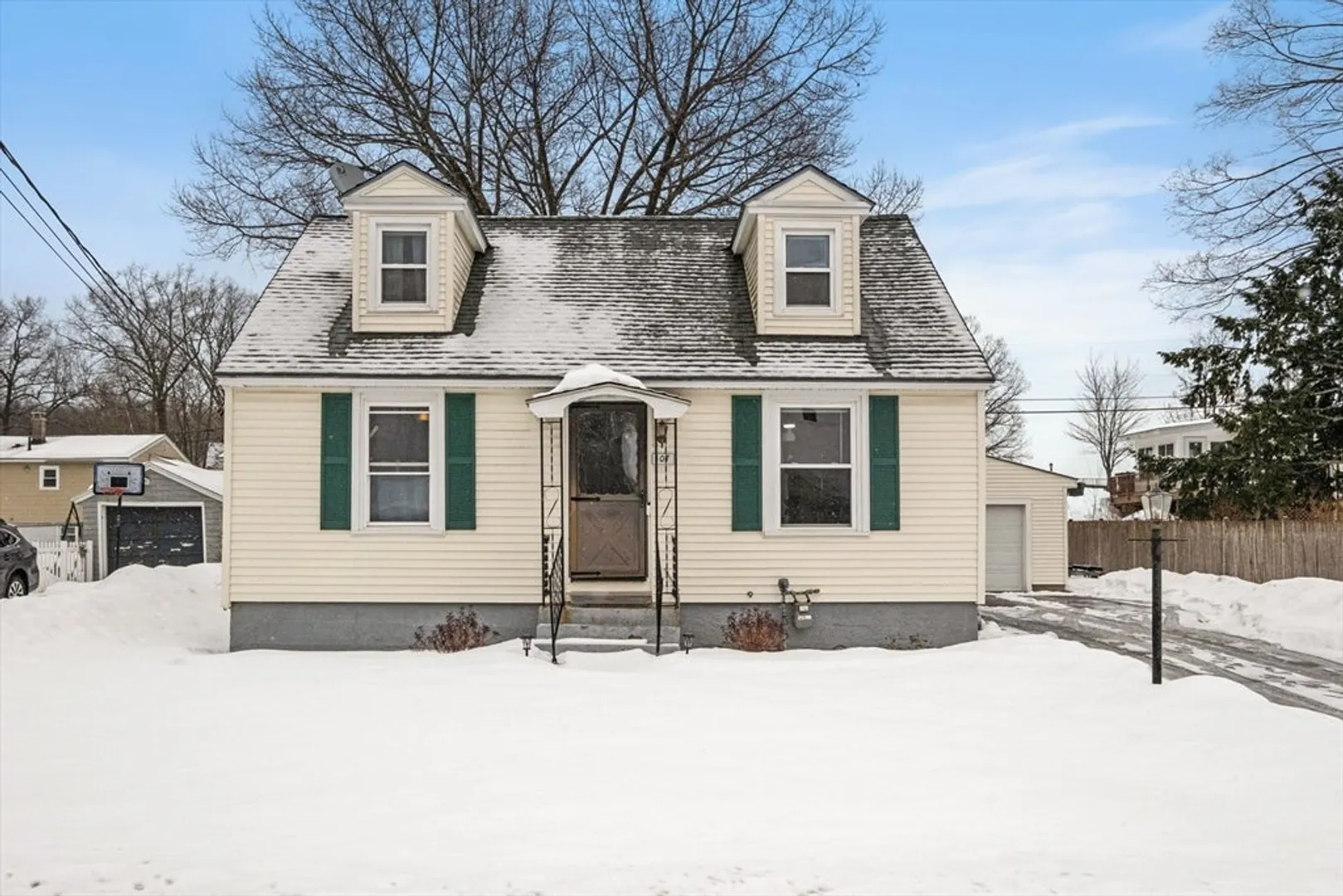 107 Upland Street Photo 30