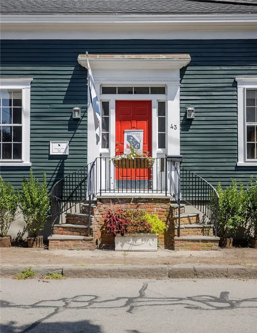 43 Poplar Street Photo 1
