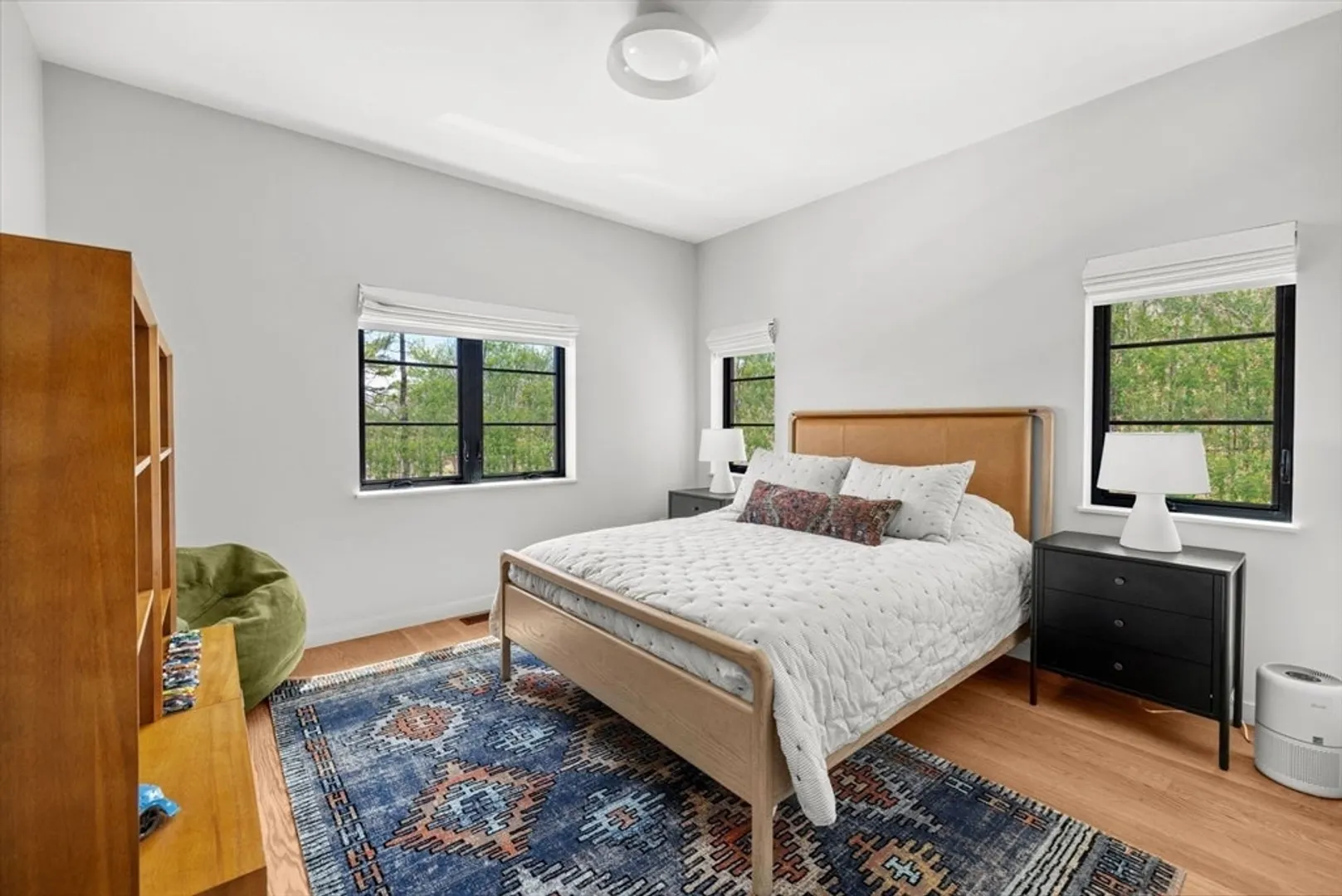 61 Green Avenue Photo 22