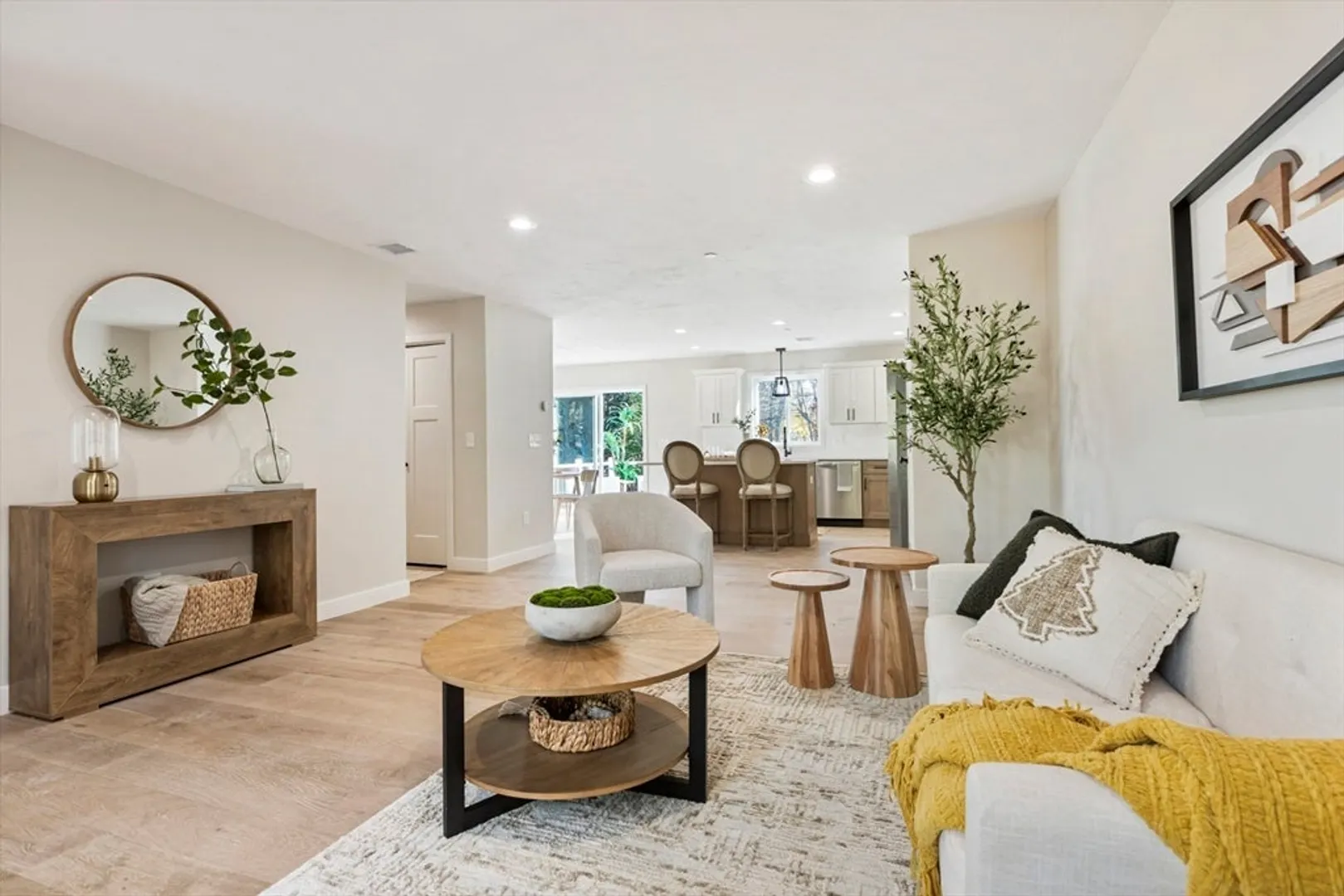 40 Filipe Way  #B Photo 18