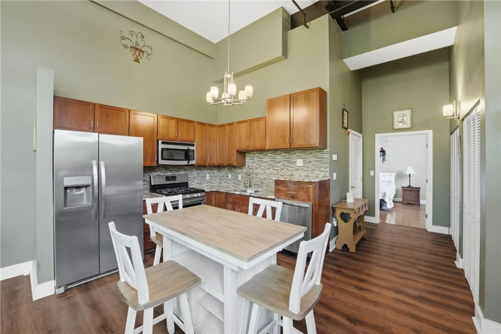 180 Allen Street  #101 Photo 8