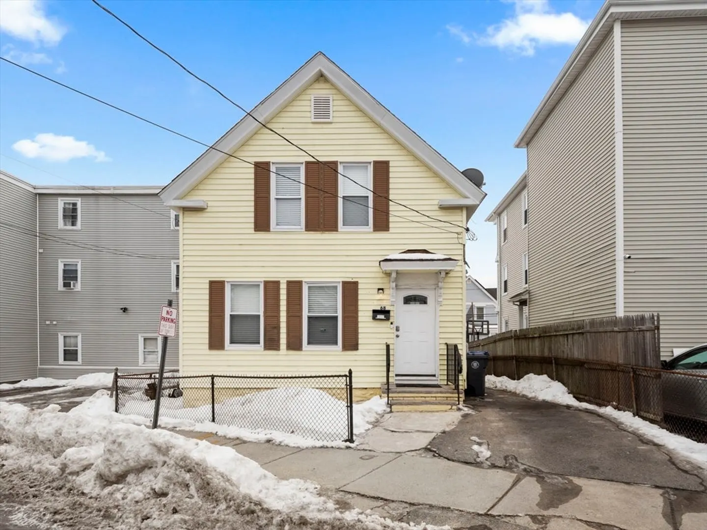 68 Center St Photo 26