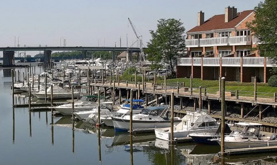 Cos Cob>