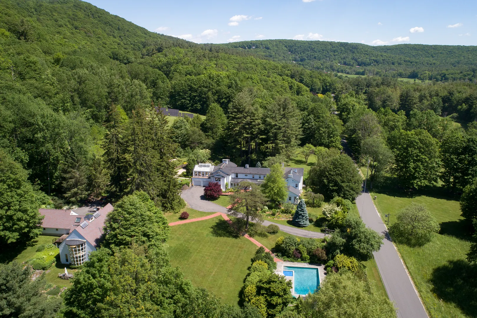 119 Under Mountain Rd Photo 36