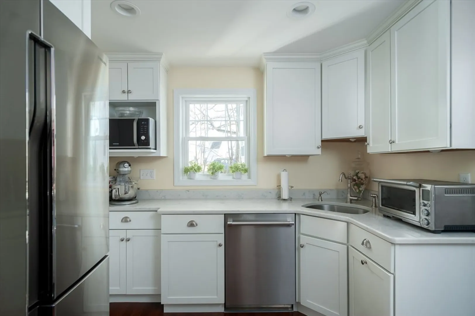 15 Brownell St Photo 3