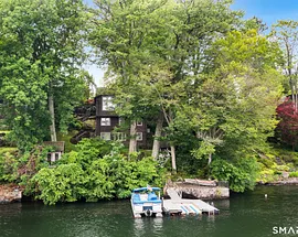 45 Lake Drive South